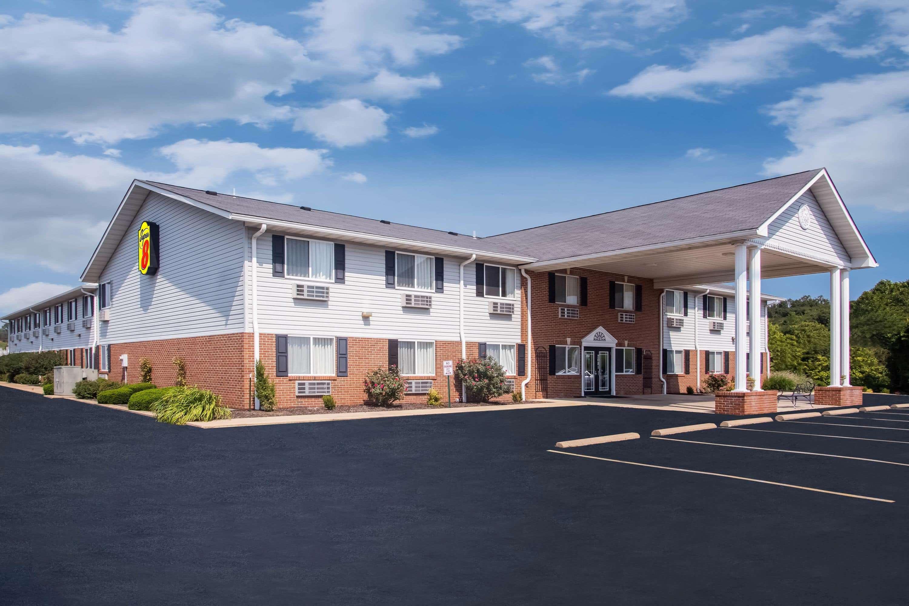 Hotel Super 8 By Wyndham Washington Esterno foto