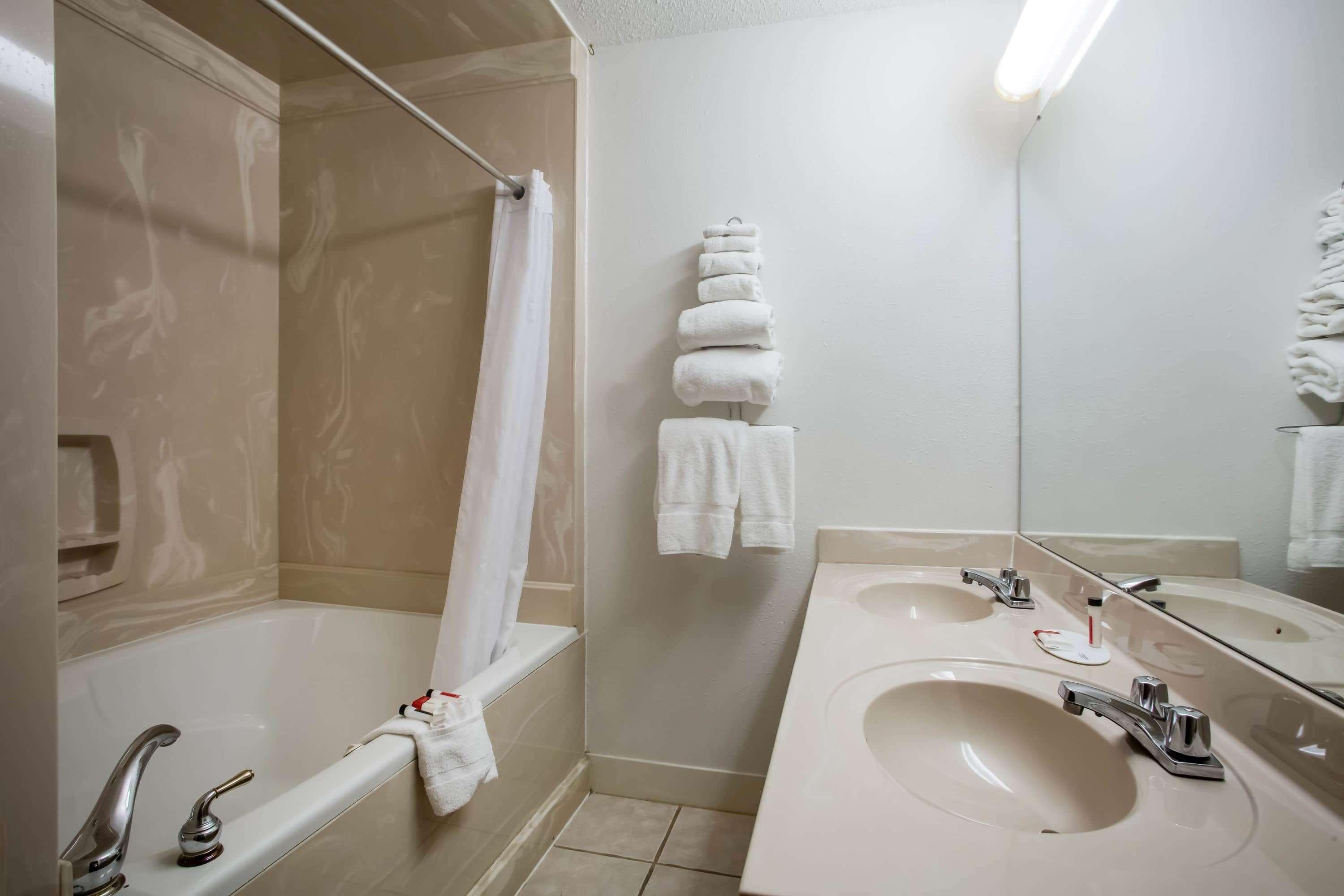 Hotel Super 8 By Wyndham Washington Esterno foto